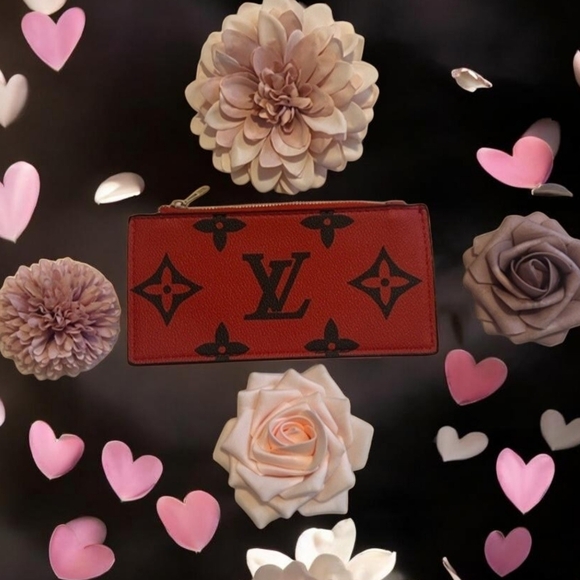 Red And Black Crossbody Bag Set. - Picture 2 of 7